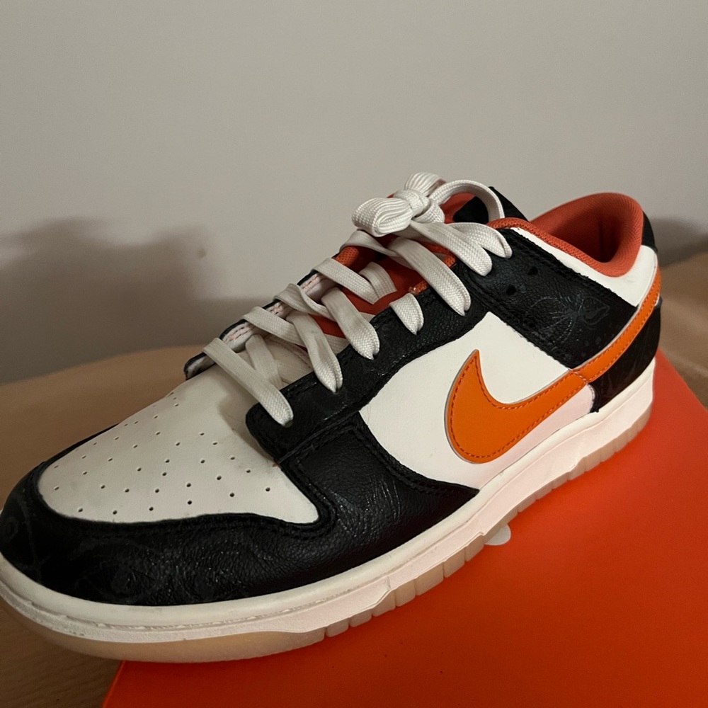 Nike Dunk low “Halloween”